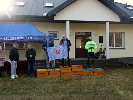 Zimowy Bieg Chrząszcza w Kawęczynku - galeria zdjęć