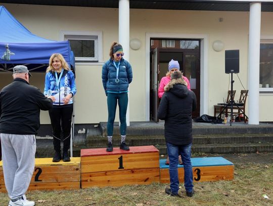 Zimowy Bieg Chrząszcza w Kawęczynku - galeria zdjęć