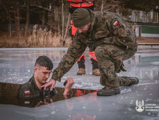 Ekstremalne szkolenie żołnierzy w Janowie Lubelskim - galeria zdjęć