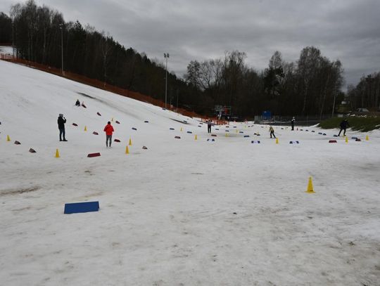 Otwarte Mistrzostwa w biegach narciarskich na Białej Górze - galeria zdjęć