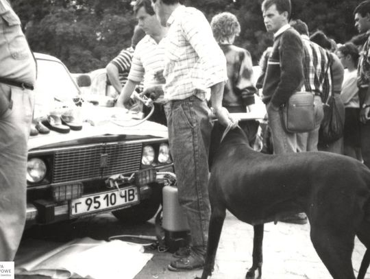 Zamość na archiwalnych fotografiach: Stary bazarek przy parku - galeria zdjęć