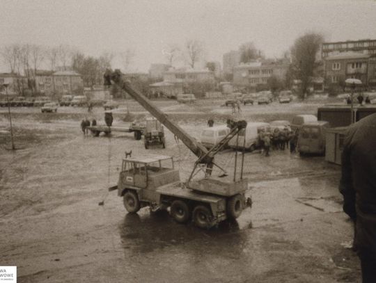 Zamość na archiwalnych fotografiach: Stary bazarek przy parku - galeria zdjęć