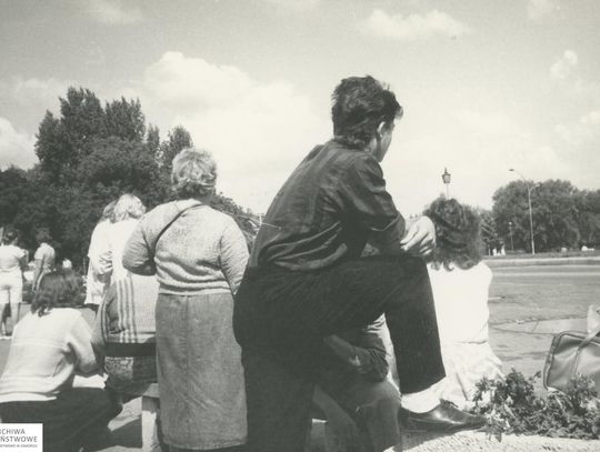 Zamość na archiwalnych fotografiach: Stary bazarek przy parku - galeria zdjęć