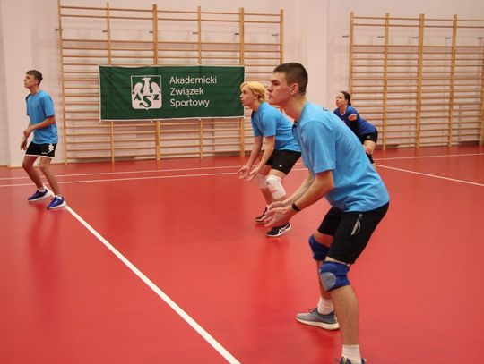 Turniej Piłki Siatkowej o Puchar Akademii Zamojskiej - galeria zdjęć