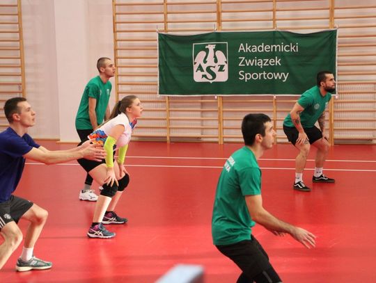 Turniej Piłki Siatkowej o Puchar Akademii Zamojskiej - galeria zdjęć
