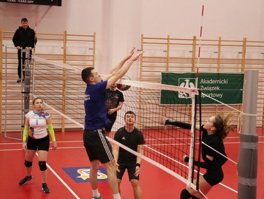 Turniej Piłki Siatkowej o Puchar Akademii Zamojskiej - galeria zdjęć