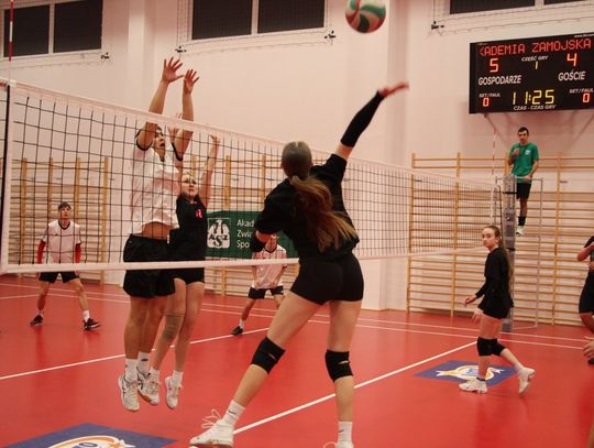 Turniej Piłki Siatkowej o Puchar Akademii Zamojskiej - galeria zdjęć