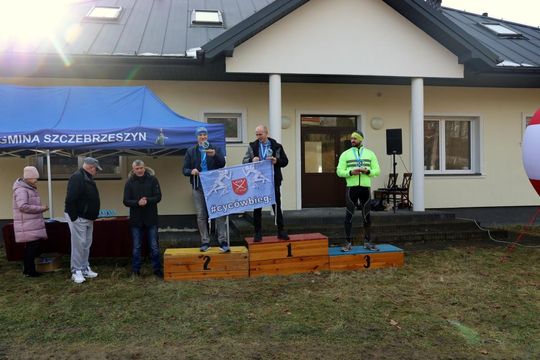 Zimowy Bieg Chrząszcza w Kawęczynku - galeria zdjęć