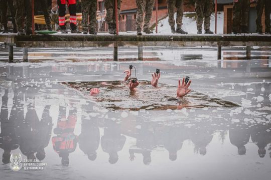 Ekstremalne szkolenie żołnierzy w Janowie Lubelskim - galeria zdjęć