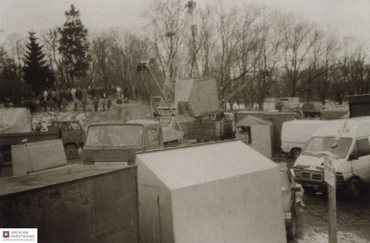 Zamość na archiwalnych fotografiach: Stary bazarek przy parku - galeria zdjęć Zamość na archiwalnych fotografiach: Stary bazarek przy parku - galeria zdjęć