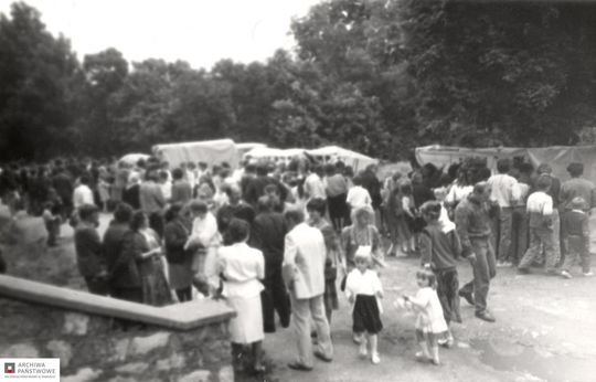 Zamość na archiwalnych fotografiach: Stary bazarek przy parku - galeria zdjęć Zamość na archiwalnych fotografiach: Stary bazarek przy parku - galeria zdjęć