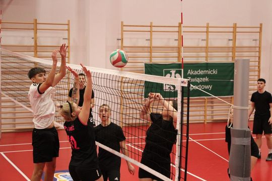 Turniej Piłki Siatkowej o Puchar Akademii Zamojskiej - galeria zdjęć