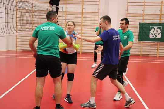 Turniej Piłki Siatkowej o Puchar Akademii Zamojskiej - galeria zdjęć