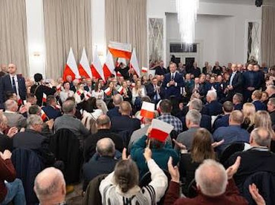 Zamość: Karol Nawrocki spotkał się z wyborcami - galeria zdjęć