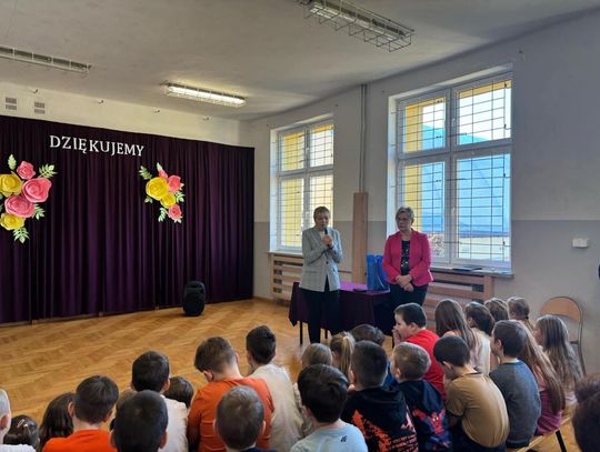 Pożegnanie Małgorzaty Kulas. Ceniona nauczycielka przeszła na emeryturę - galeria zdjęć