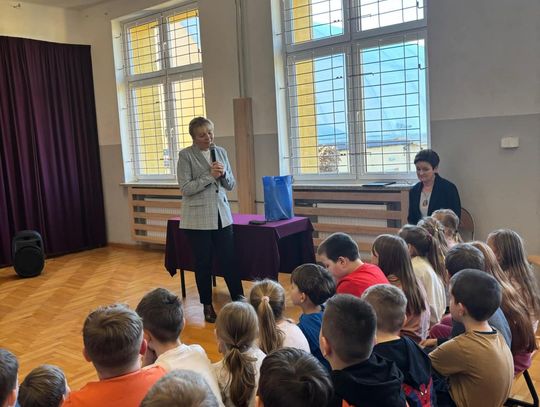 Pożegnanie Małgorzaty Kulas. Ceniona nauczycielka przeszła na emeryturę - galeria zdjęć