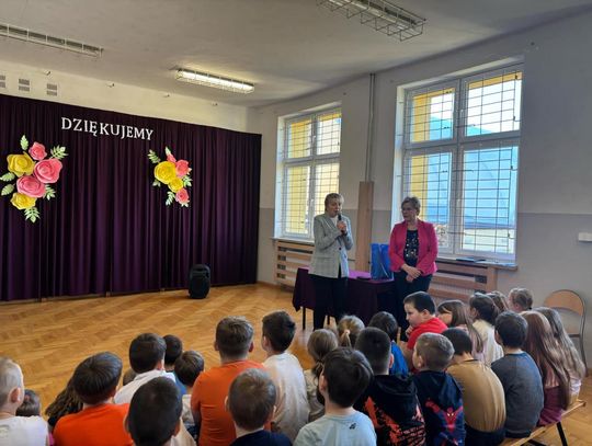 Pożegnanie Małgorzaty Kulas. Ceniona nauczycielka przeszła na emeryturę - galeria zdjęć