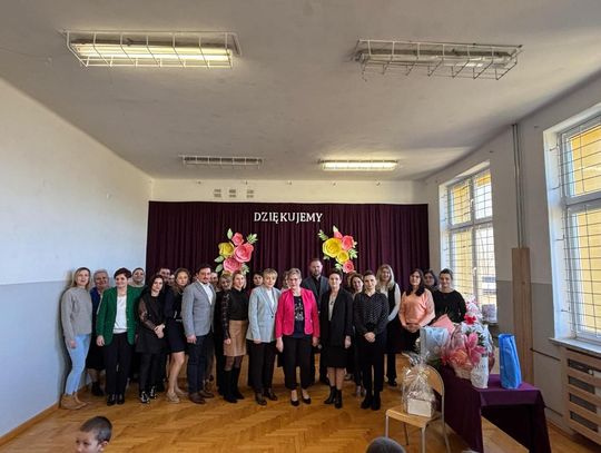 Pożegnanie Małgorzaty Kulas. Ceniona nauczycielka przeszła na emeryturę - galeria zdjęć