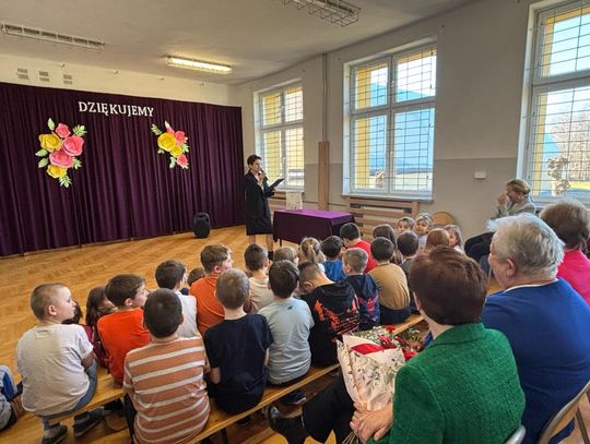 Pożegnanie Małgorzaty Kulas. Ceniona nauczycielka przeszła na emeryturę - galeria zdjęć