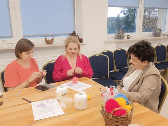 Lubycza Królewska: Twórcze spotkanie z szydełkowaniem - galeria zdjęć