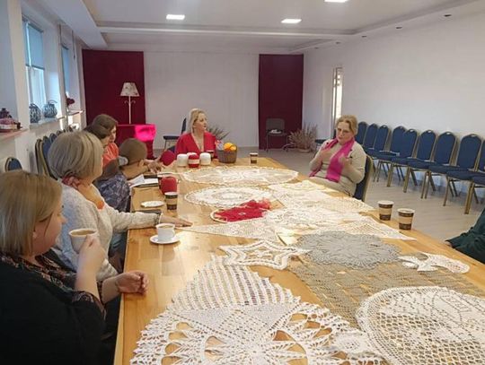 Lubycza Królewska: Twórcze spotkanie z szydełkowaniem - galeria zdjęć