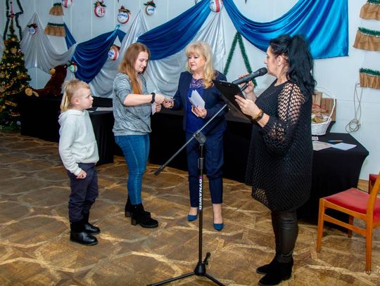 Hrubieszów: Nagrody w konkursach "W grudniowy dzień" i "Filmowy Kalendarz Adwentowy" [ZDJĘCIA]