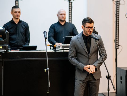 Studniówka Zespołu Szkół i Placówek Oświatowych w Zwierzyńcu - galeria zdjęć