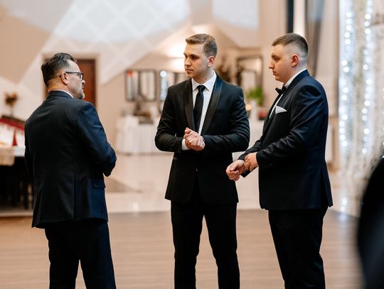 Studniówka Zespołu Szkół i Placówek Oświatowych w Zwierzyńcu - galeria zdjęć