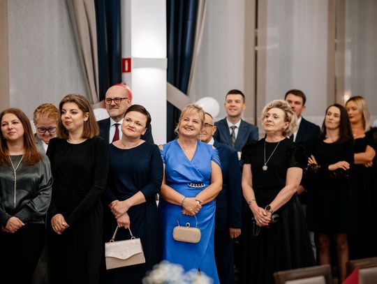 Studniówka Zespołu Szkół i Placówek Oświatowych w Zwierzyńcu - galeria zdjęć