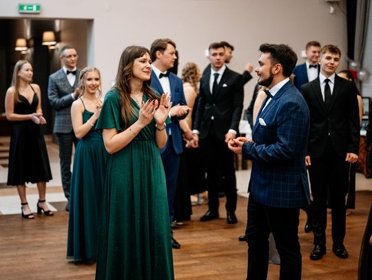 Studniówka Zespołu Szkół i Placówek Oświatowych w Zwierzyńcu - galeria zdjęć