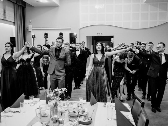 Studniówka Zespołu Szkół i Placówek Oświatowych w Zwierzyńcu - galeria zdjęć