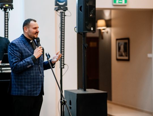 Studniówka Zespołu Szkół i Placówek Oświatowych w Zwierzyńcu - galeria zdjęć