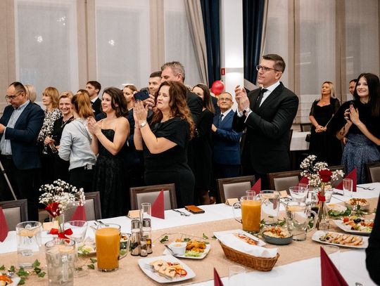 Studniówka Zespołu Szkół i Placówek Oświatowych w Zwierzyńcu - galeria zdjęć