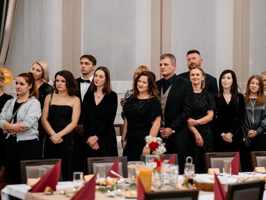 Studniówka Zespołu Szkół i Placówek Oświatowych w Zwierzyńcu - galeria zdjęć