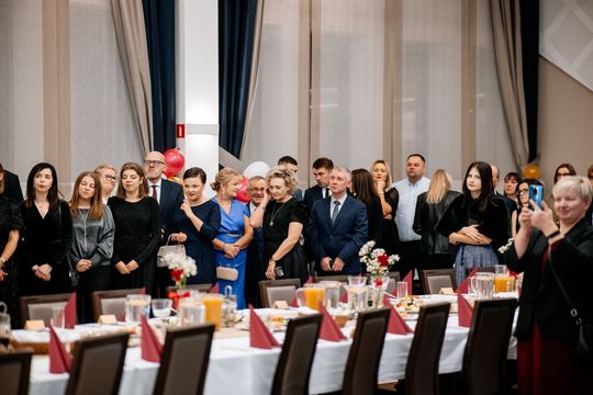 Studniówka Zespołu Szkół i Placówek Oświatowych w Zwierzyńcu - galeria zdjęć