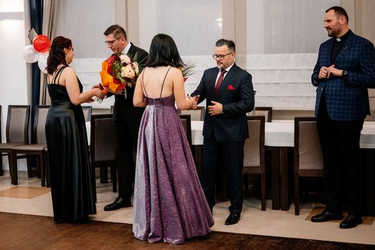 Studniówka Zespołu Szkół i Placówek Oświatowych w Zwierzyńcu - galeria zdjęć