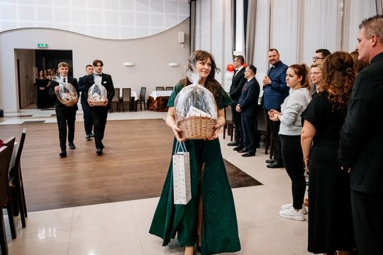 Studniówka Zespołu Szkół i Placówek Oświatowych w Zwierzyńcu - galeria zdjęć