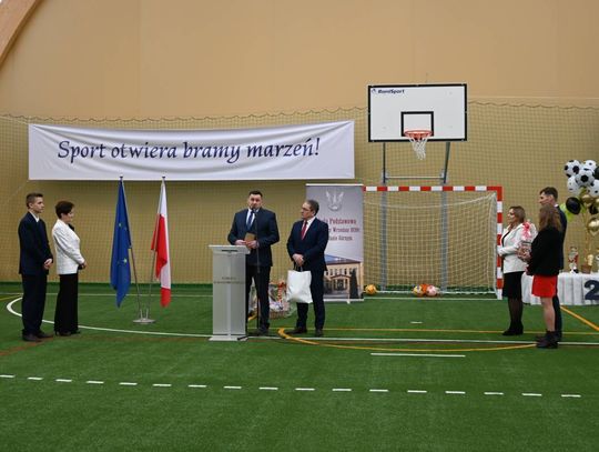 Otwarcie hali sportowej w Majdanie Górnym - galeria zdjęć