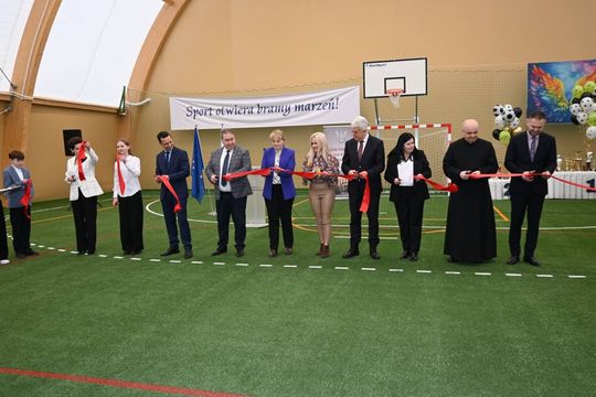 Otwarcie hali sportowej w Majdanie Górnym - galeria zdjęć