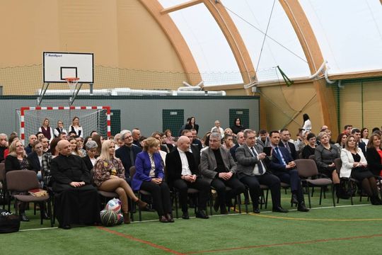 Otwarcie hali sportowej w Majdanie Górnym - galeria zdjęć