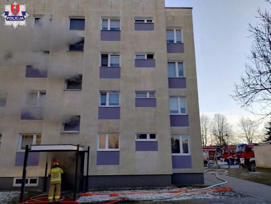 Pożar bloku w Zamościu - galeria zdjęć