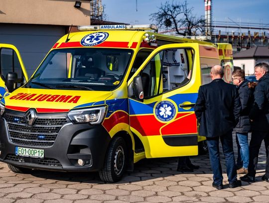 Nowa karetka w Szpitalu Powiatowym w Tomaszowie Lubelskim - galeria zdjęć