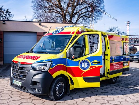 Nowa karetka w Szpitalu Powiatowym w Tomaszowie Lubelskim - galeria zdjęć