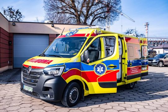 Nowa karetka w Szpitalu Powiatowym w Tomaszowie Lubelskim - galeria zdjęć
