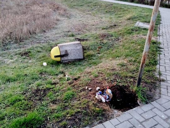 Demolka na deptaku i ul. Basaja w Hrubieszowie - galeria zdjęć