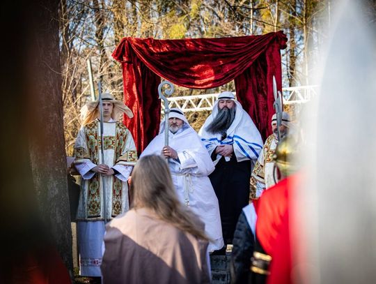 Misterium Męki Pańskiej w Zwierzyńcu - galeria zdjeć