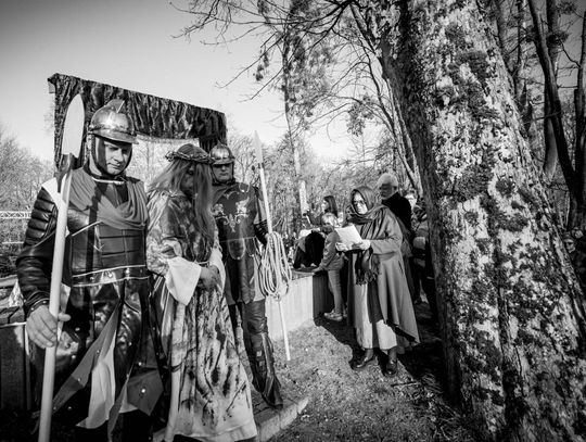Misterium Męki Pańskiej w Zwierzyńcu - galeria zdjeć