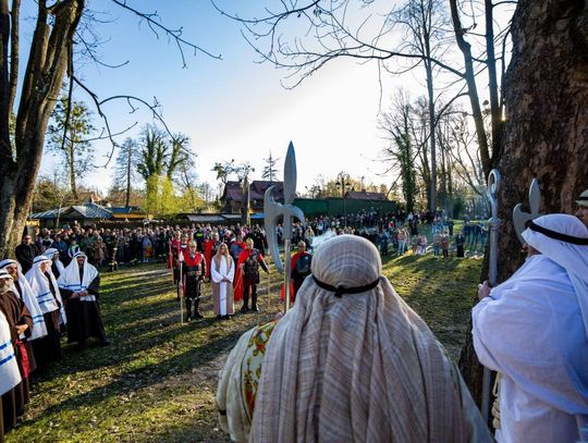Misterium Męki Pańskiej w Zwierzyńcu - galeria zdjeć