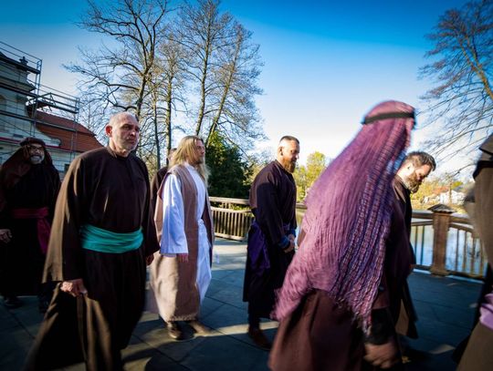 Misterium Męki Pańskiej w Zwierzyńcu - galeria zdjeć