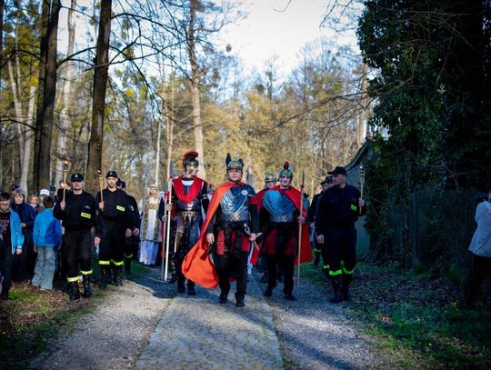 Misterium Męki Pańskiej w Zwierzyńcu - galeria zdjeć